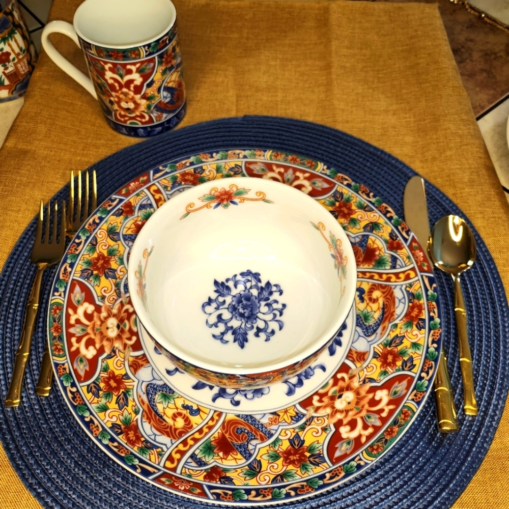Vibrant Multicolor Dinnerware Set